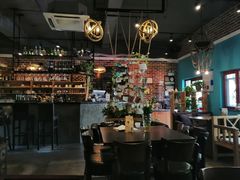 大堂-初见咖啡(青大路店)