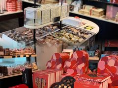 -Laderach 莱德拉(上海环贸iapm店)
