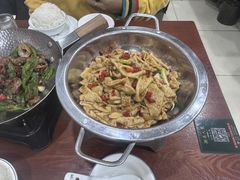 -湖南人家湘菜馆(镇江路店)