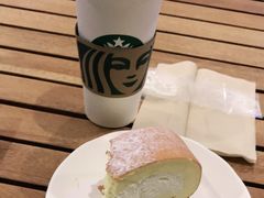 -星巴克臻选(莘庄仲盛店)