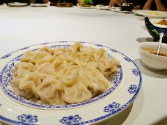 酸菜猪肉饺子-赵记老铺(市府恒隆广场店)