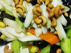 -闯关东东北农家菜(崂山石老人店)