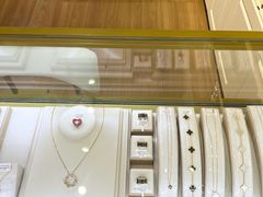 -海星奢选二手奢侈品手表包包鉴定回收寄卖(墨玉南路店)