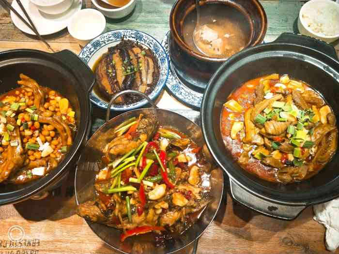 金芙蓉·精致湖南菜(嘉瑞城店)-"一般不喜欢吐槽,但这家饭店真是差劲