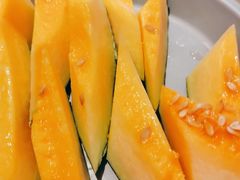 -龍歌自助小火锅(市南金茂湾店)