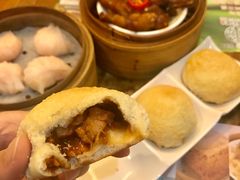 酥皮焗叉烧包-添好运点心专门店(深水埗店)