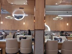 大堂-围炉肉舍•炭烤活鳗•丹东海鲜烤肉(步行街店)