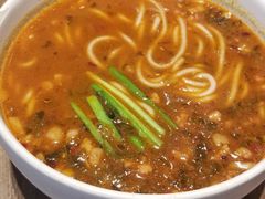 小锅米线-云海肴云南菜(浦江欢乐颂店)