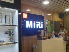 -MiRi眼镜连锁·蔡司·尼康控优点合作店(莘庄店)