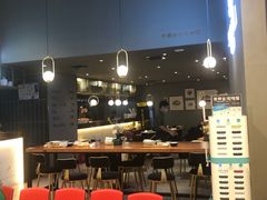 -POKEE VIA&Brunch·维娅(重庆来福士店)