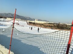 -华彬猛犸滑雪场