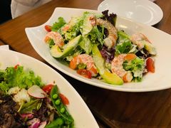 牛油果鲜虾沙拉-UPPER KITCHEN(延安路店)