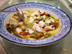 酸菜鱼-东江渔村(皇悦店)
