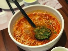 四川担担面-翡翠拉面小笼包(岭南新天地店)