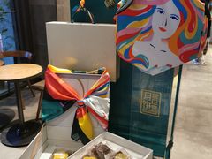 -星巴克(杭州临平银泰城B1店)