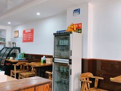 大堂-小汉食馄饨店