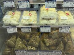 -白玉兰食品甜凤店(合生汇店)