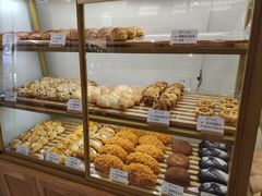 -提亚烘焙·手作面包·生日蛋糕(七星店)