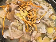 -草墩罗非鱼庄•野生菌•腊排骨(七星街上段店)