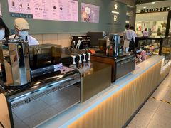 -星巴克臻选(郑州中原万达店)