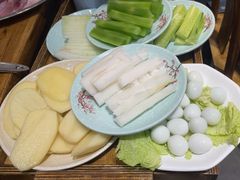 -肖肖酸萝卜鱼火锅(总店)