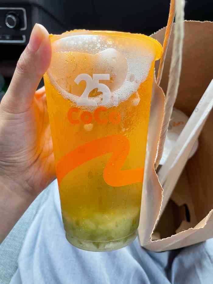 coco都可(金隅嘉品店)-"一直喝他家的奶茶三兄弟和双响炮,今天决定.