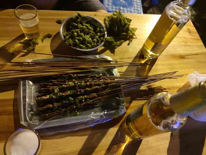 老胡烧烤-"今天元宵佳节,晚餐家庭聚会,各种自贡美食.