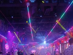 -喜鹊音乐酒馆(西街店)