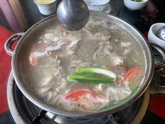 -老石黑山羊毛驴肉火锅(金凯广场店)