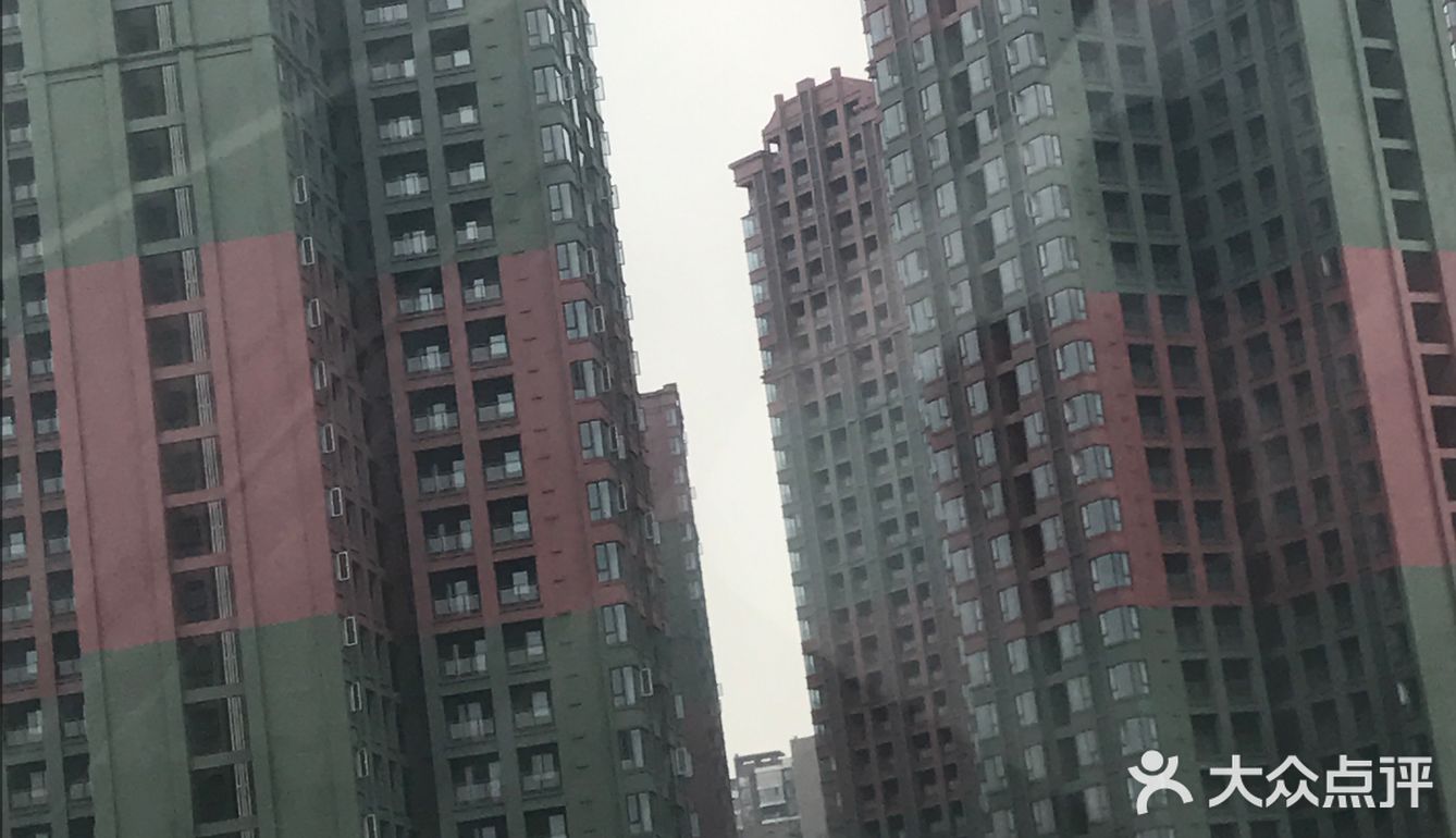 太丑了，路过的时候简直惊呆了