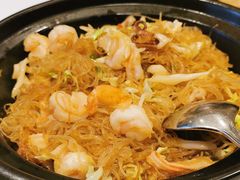 -深圳富苑皇冠假日套房酒店