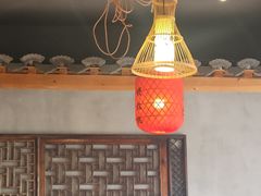 -头上红煨盐鸡·非遗院子餐厅