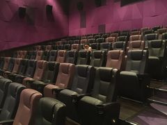 -英皇UA电影城(虹桥天地店)