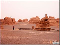 -敦煌雅丹国家地质公园