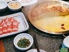 -小天鹅火锅·一线江景洪鼎旗舰店(洪崖洞店)