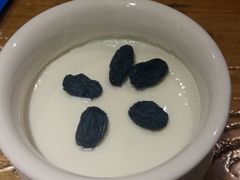 经典原味酸奶-楼兰古丽·新疆菜(大唐西市店)