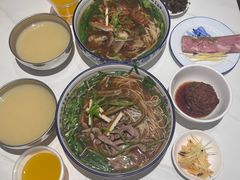 -镇南锅盖面馆(解放路店)