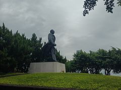 -荔枝公园-小平画像广场