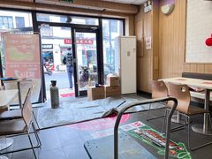 大堂-华莱士·炸鸡汉堡(西中市店)