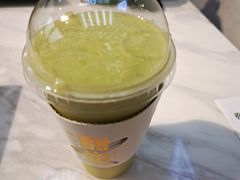 鲜榨果汁-丹礼糖甜品
