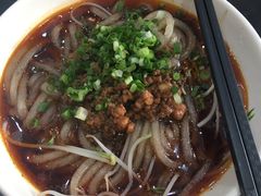 酸辣粉-秦云老太婆摊摊面(磁器口店)
