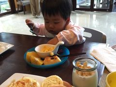 -三亚湾海居铂尔曼度假酒店