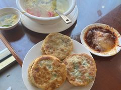 -老山记海城馅饼大酒店(振兴小区店)