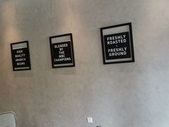 -瑞幸咖啡(怡富广场店)