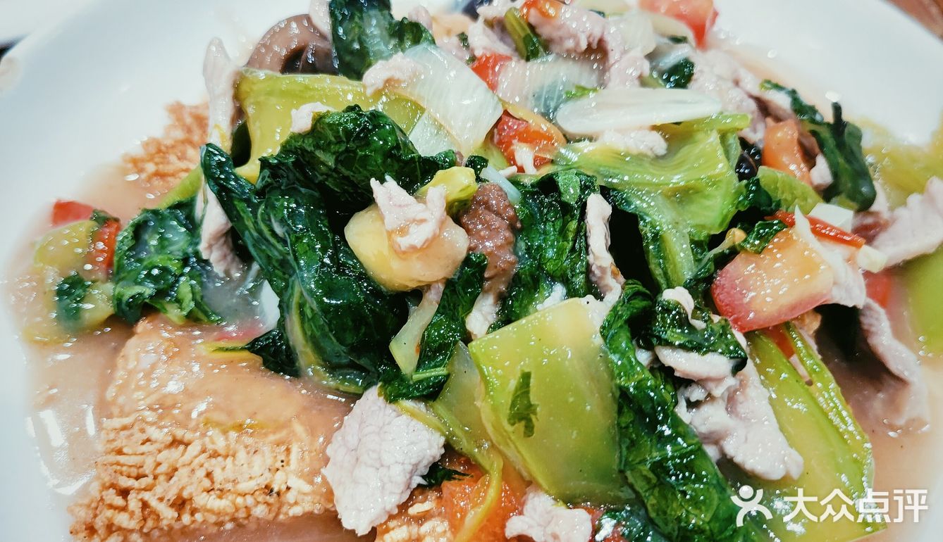 成都老牌苍蝇馆子代表之一，正餐宵夜都🉑，藕汤我能干三碗！