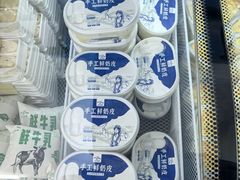 -正飞鲜奶(吐鲁番路店)