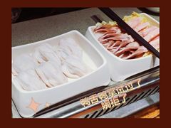-海底捞火锅(世界城广场店)