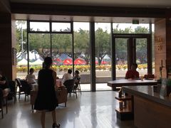 大堂-星巴克臻选(广州二沙岛文立方店)