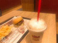 -The Habit Burger Grill 哈比特汉堡(爱琴海店)