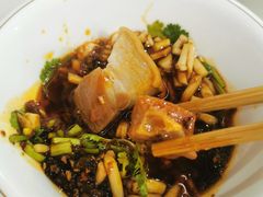 -云南印象昭通天麻火腿鸡(新疆石油花园二期店)